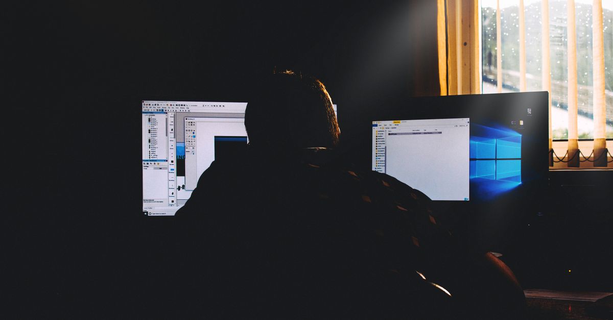 Web arayüzünde renk kontrastı ve okunabilir tasarım kontrolü